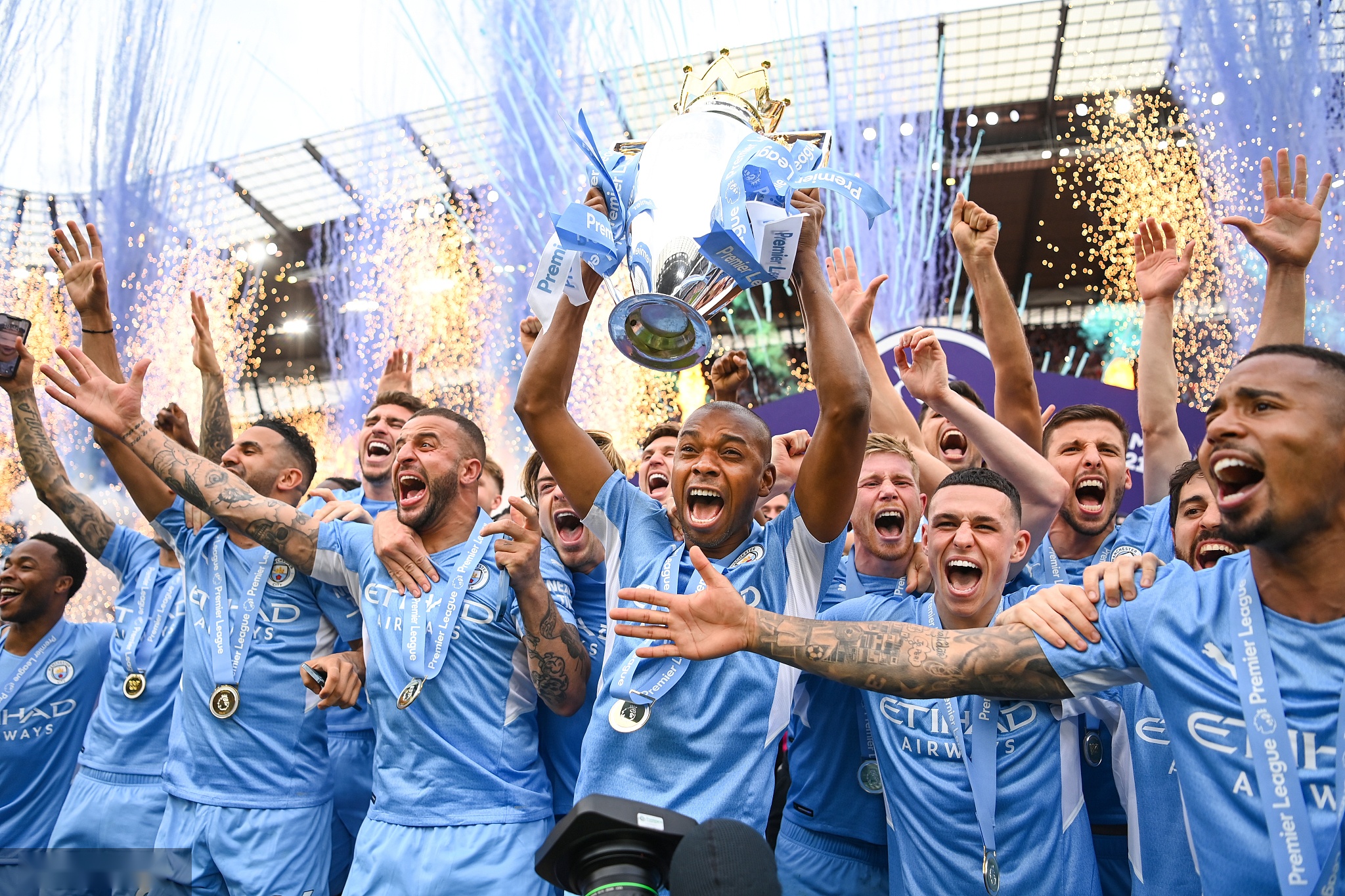 旅客的庞大 旅客的庞大